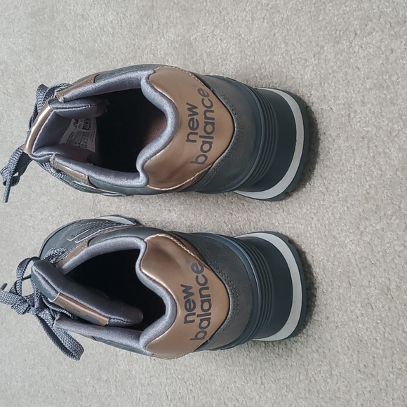 Womens New Balance 574 size 7.5 - Picture 3 of 4